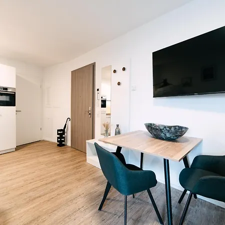 Zentrahome - Zentral Outlet Business Smarttv Balkon 아파트